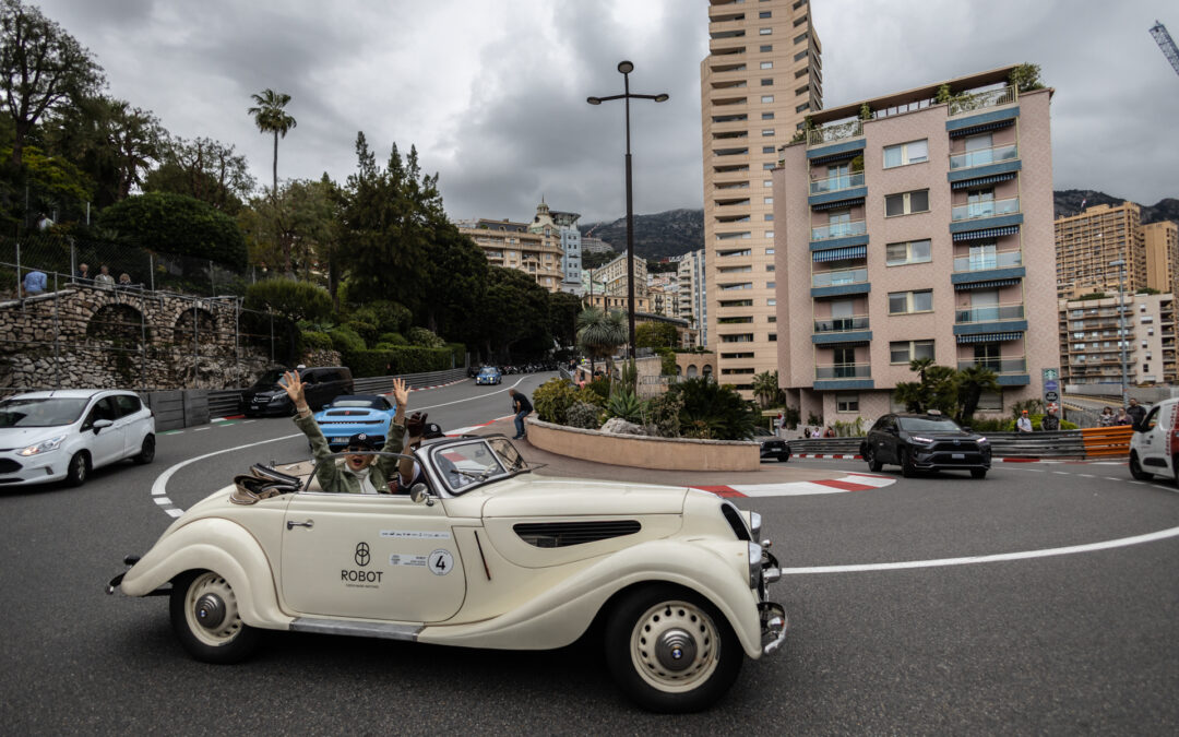 Czech Oldtimer Express 2025 zakončil 2100 kilometrů napříč Evropou na trati Grand Prix v Monaku